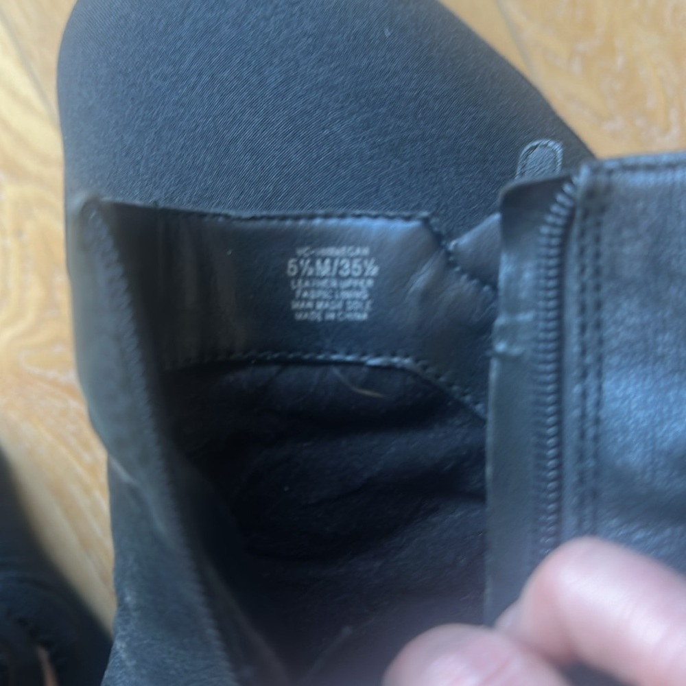 Vince Camuto - Hinnegan Black Leather Ankle Boot Size 5.5 - Picture 8 of 11